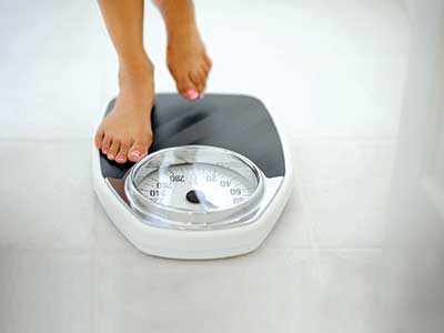 Να χάσει βάρος ή να γυμναστεί; Τι από τα δύο ωφελεί τη γονιμότητα της παχύσαρκης γυναίκας;